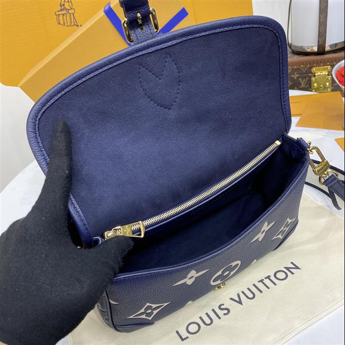 2025224M4716122248124