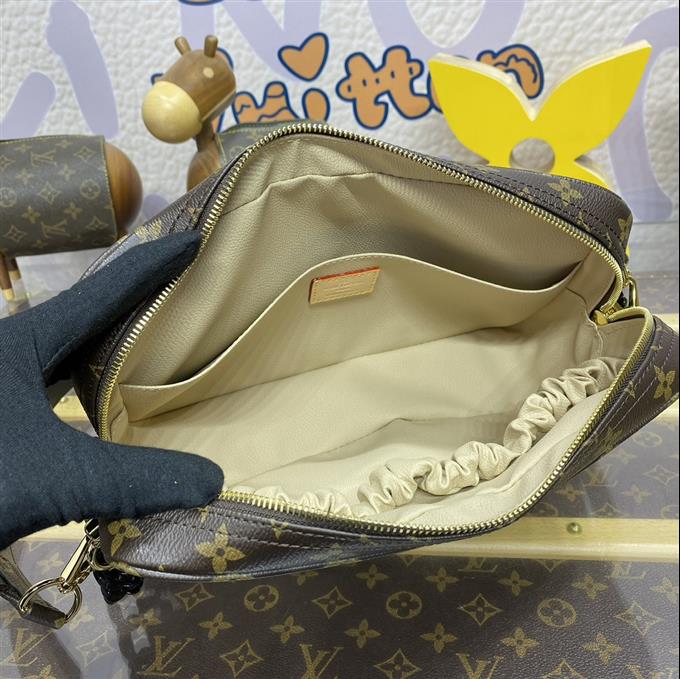 2025224M47522215745792