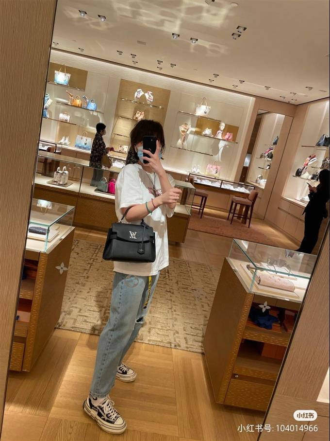 2025224M53937222432536