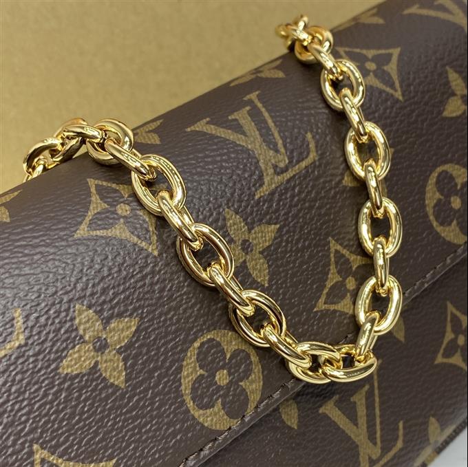 2025224M81911223657563