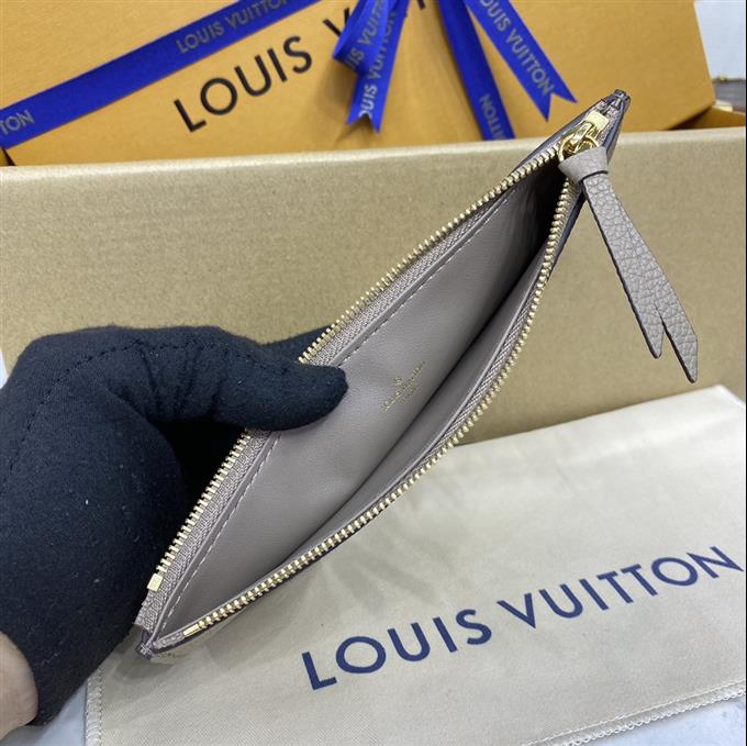 2025224M82610222410585