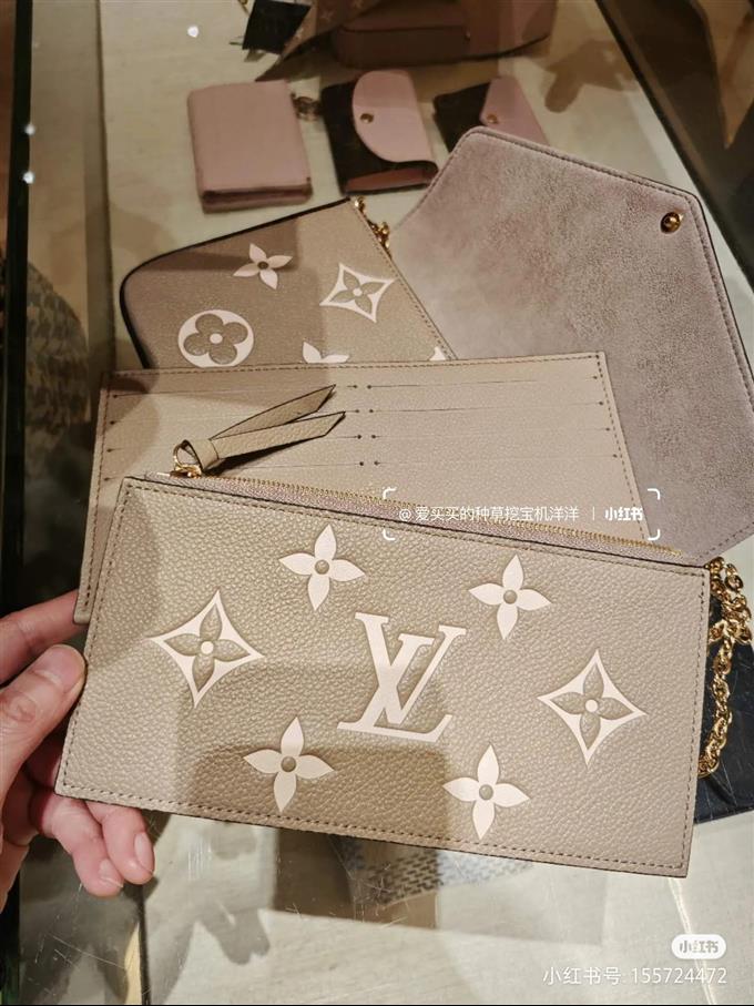 2025224M82610222418110