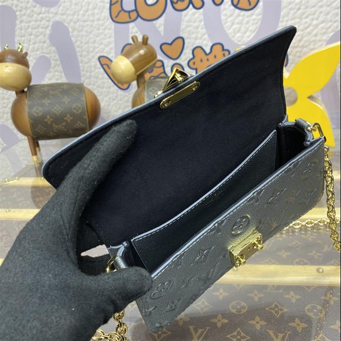 2025224M82637214939588