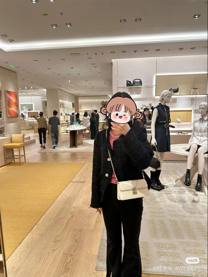 2025224M82836214940400