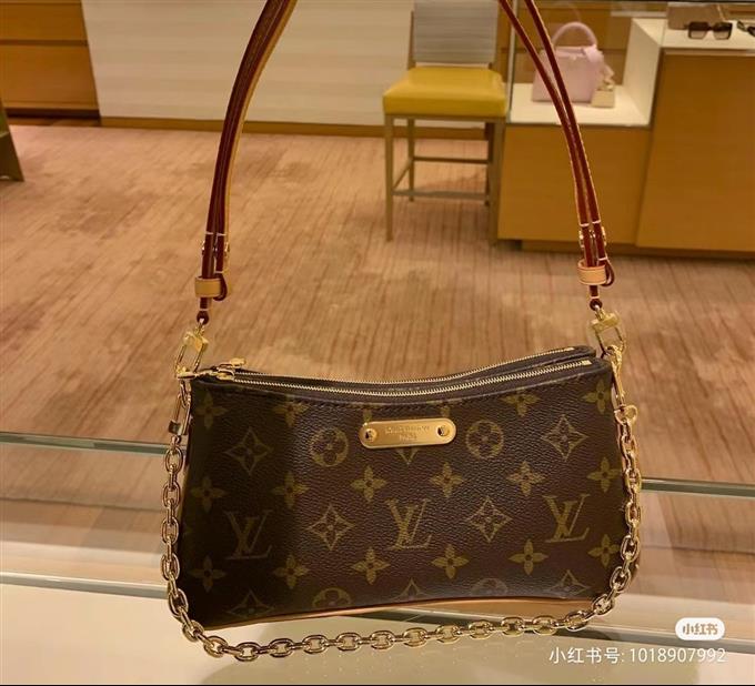 2025224M8300822377841