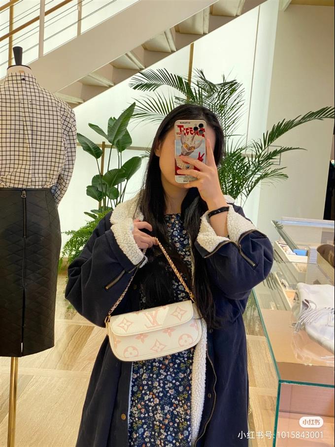 2025224M83026222438761