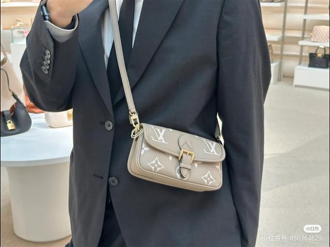 2025224M8330022242288