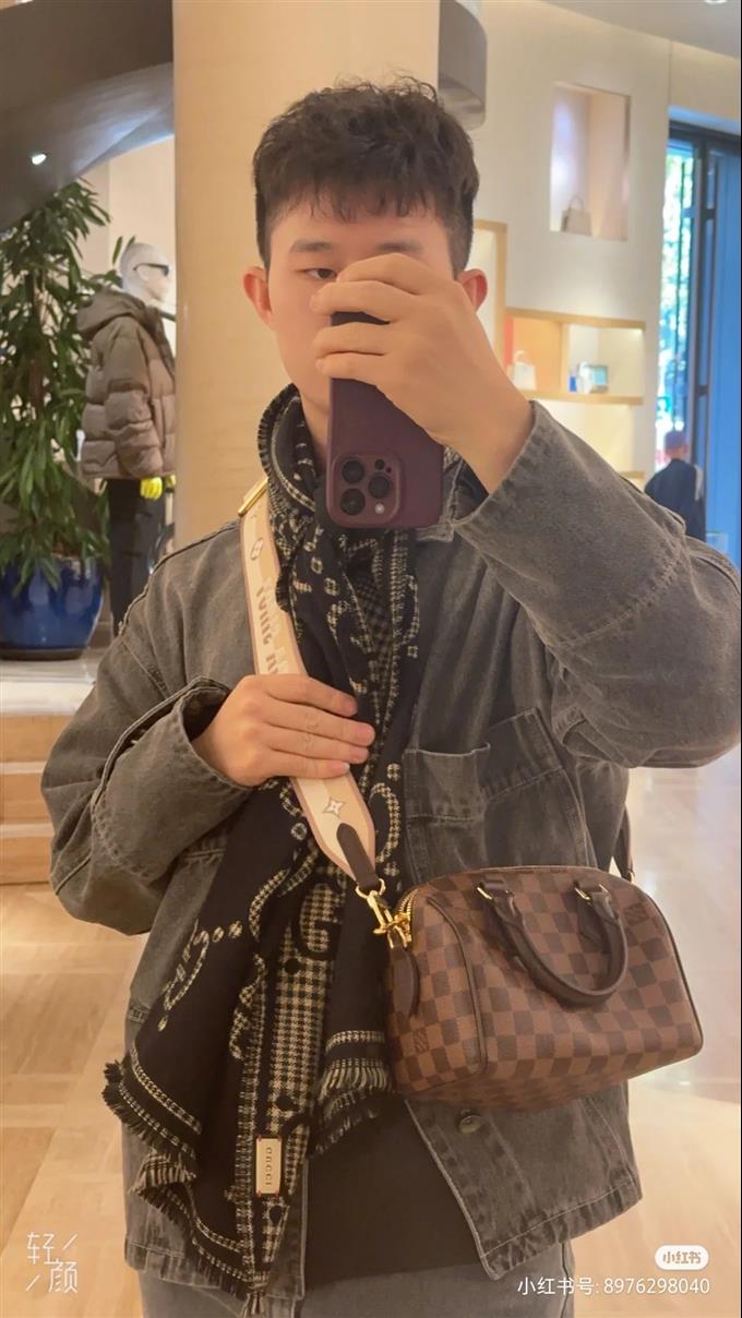 2025224N4048922375407