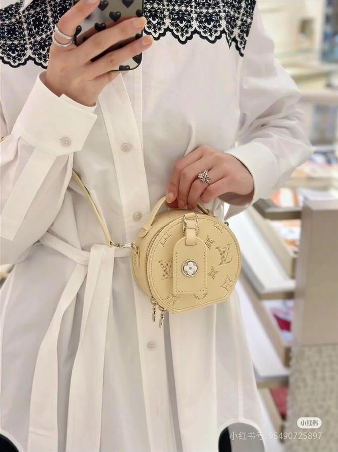 2025224M11294224351351