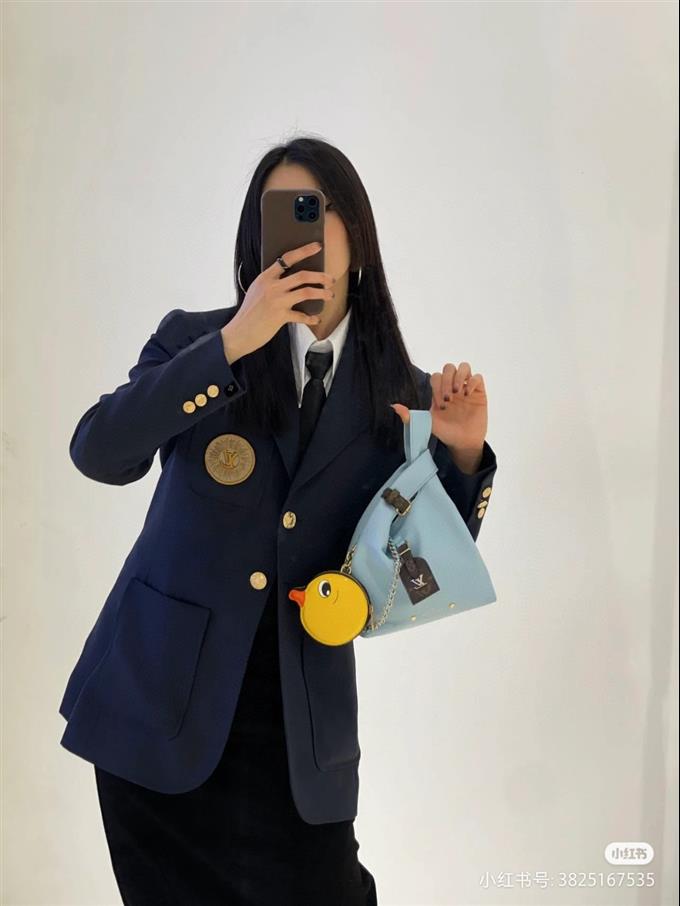 2025224M1138722243320