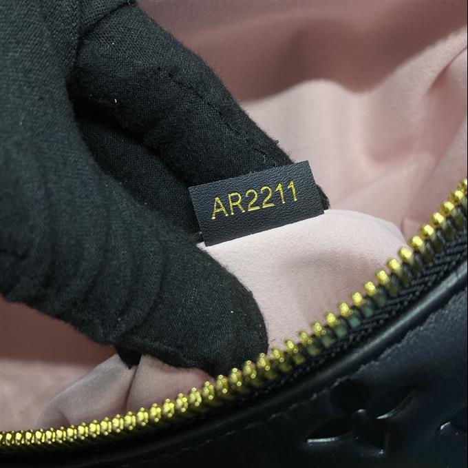 2025224M12068214937988