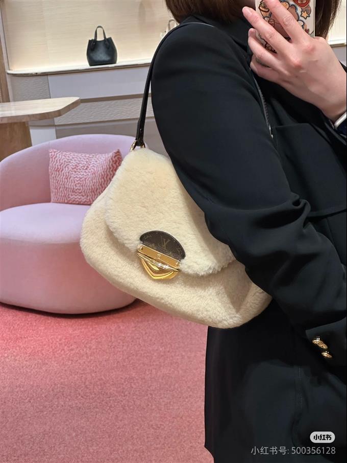 2025224M12097204142677