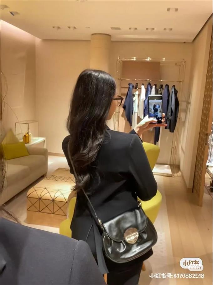 2025224M12192214940715