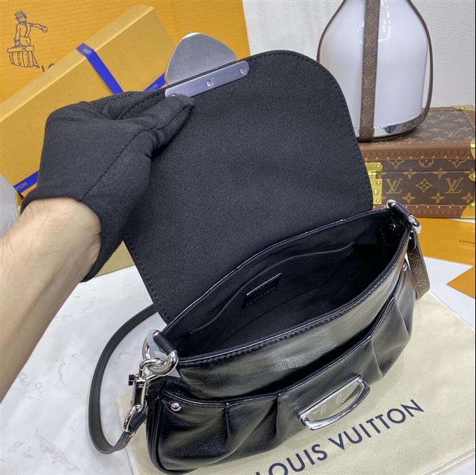 2025224M1219222240864