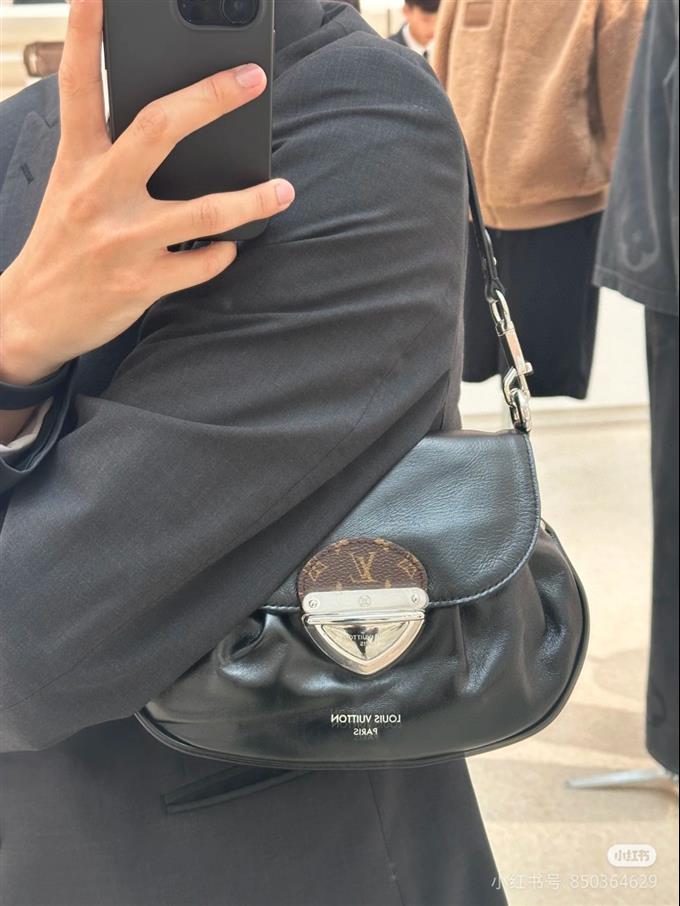 2025224M12192222437463