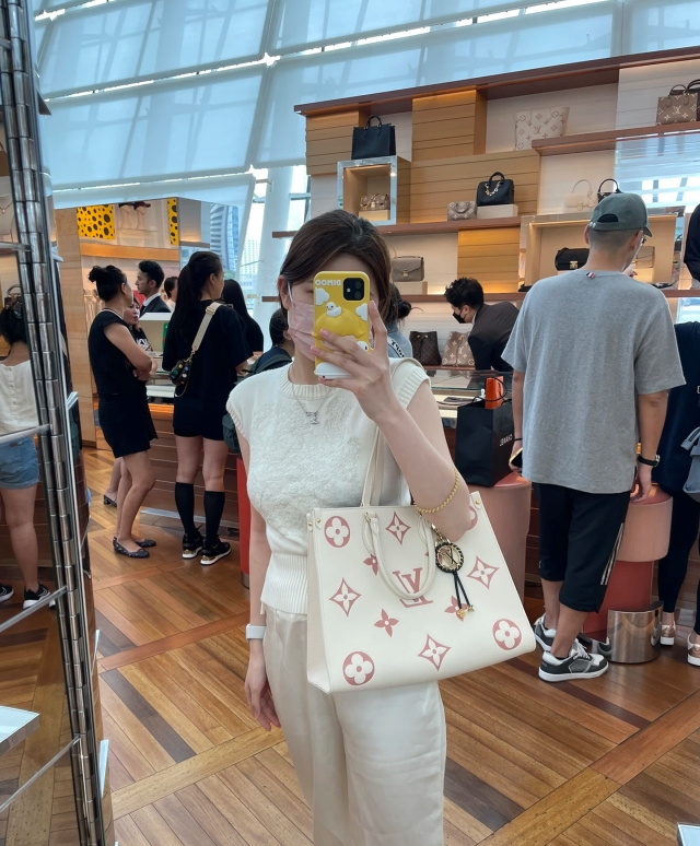 2025224M21575222426387