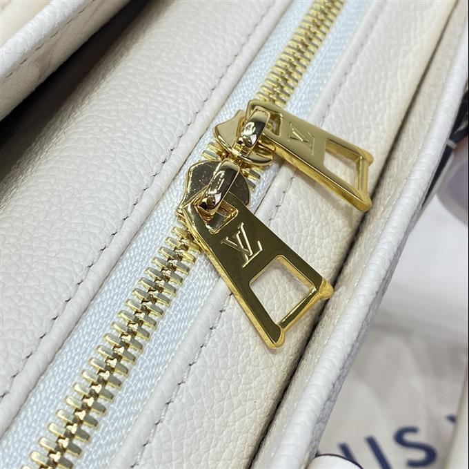 2025224M236982224251