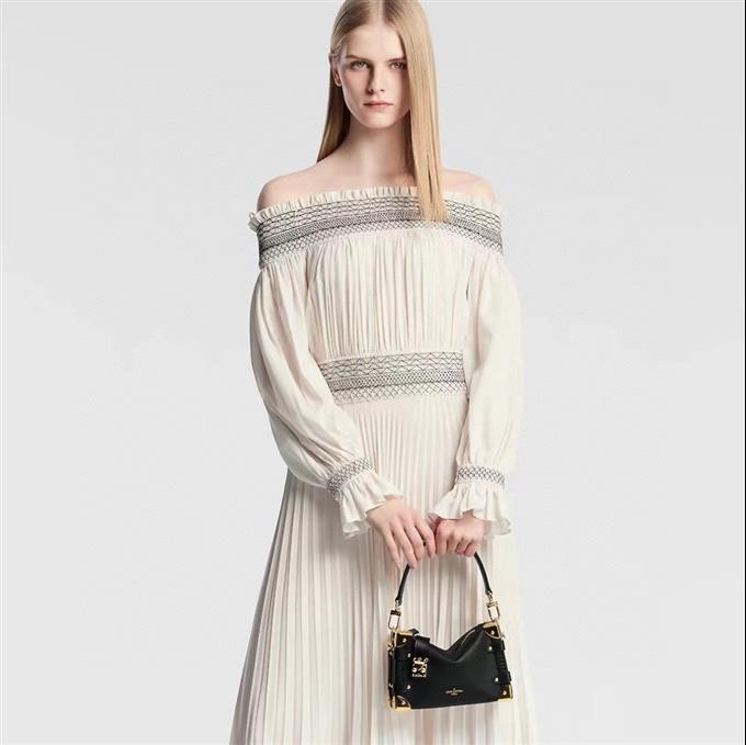 2025224M23817222424537