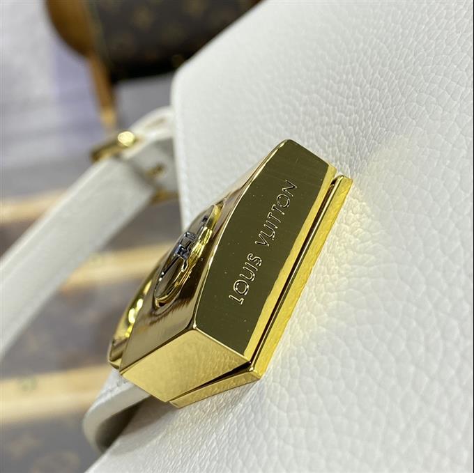 2025224M24611224558335