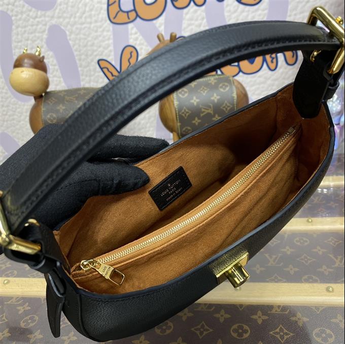 2025224M24611224558526