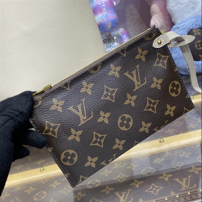 2025224M24856224536218