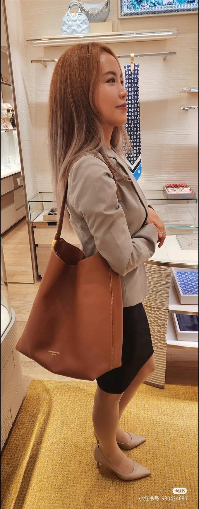 2025224M24974222431924