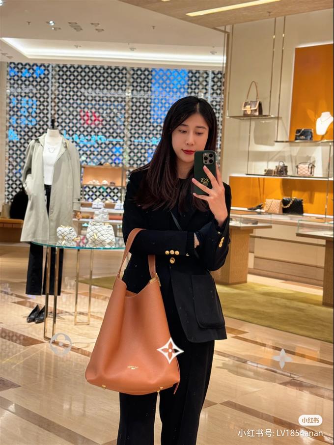 2025224M24974224631764