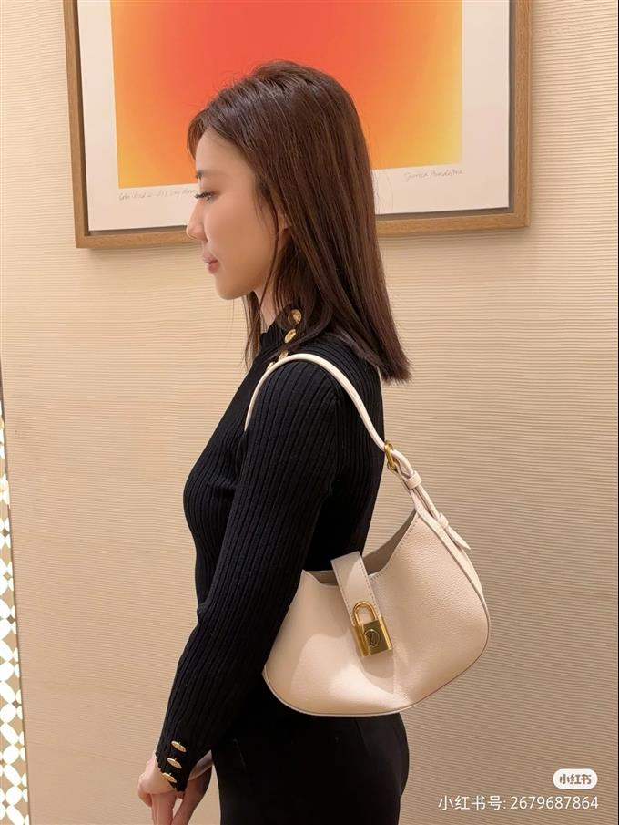 2025224M24990224631609