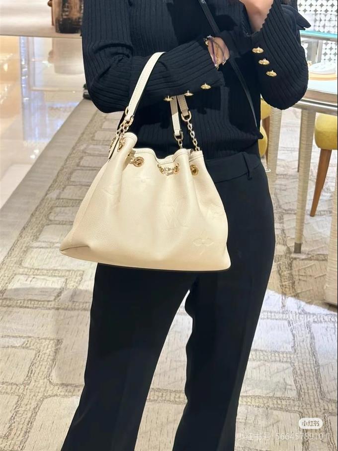 2025224M2545222243296