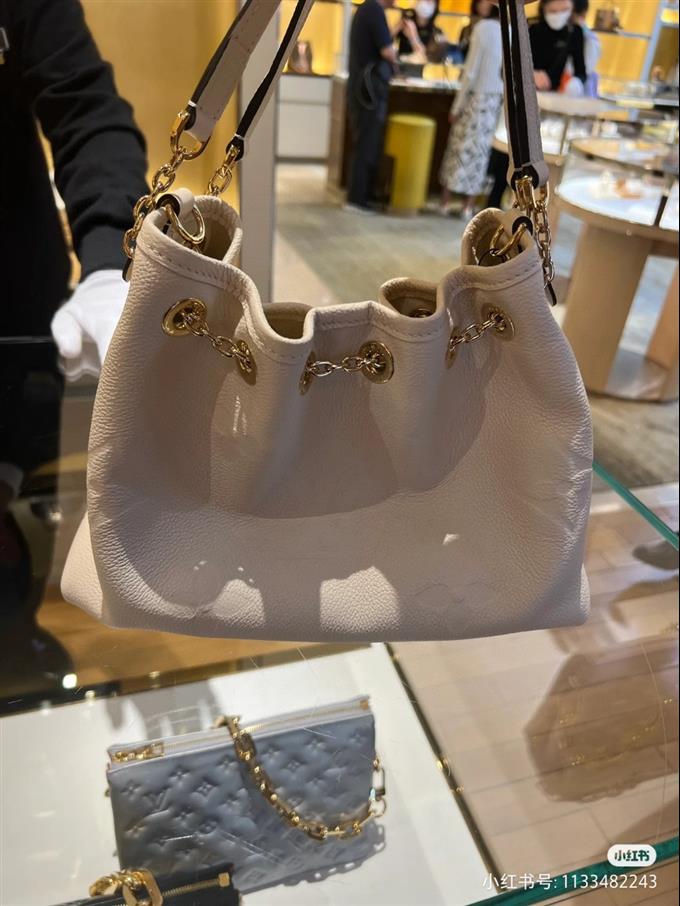 2025224M25452222439560