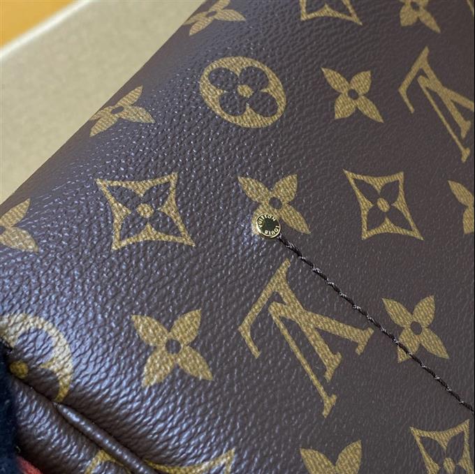 2025224M40718223647281