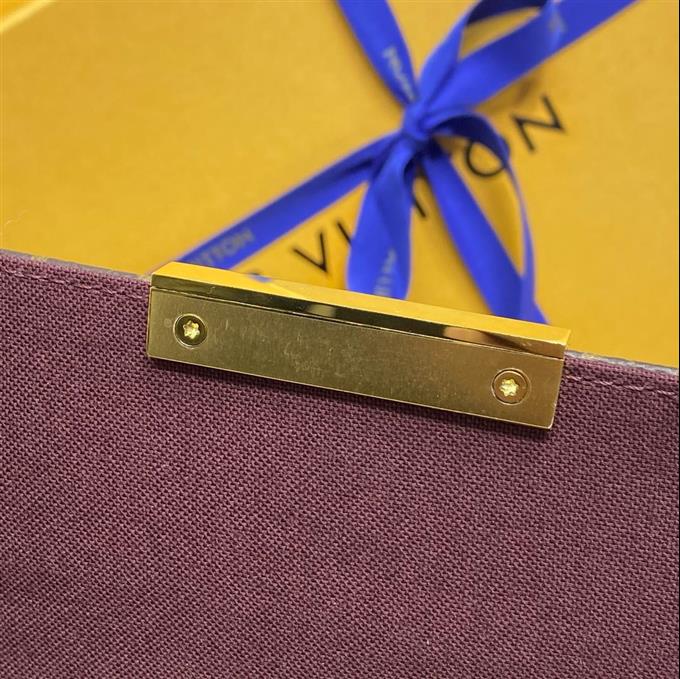 2025224M4071822364776