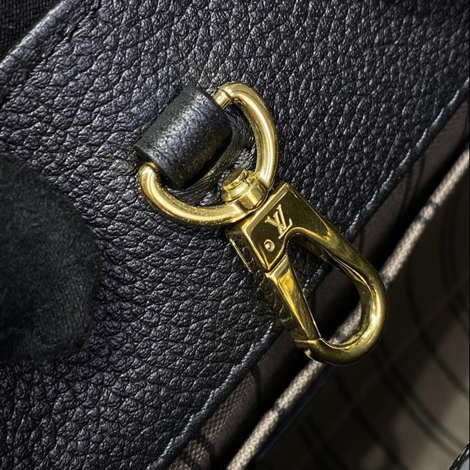 2025224M4105322242513