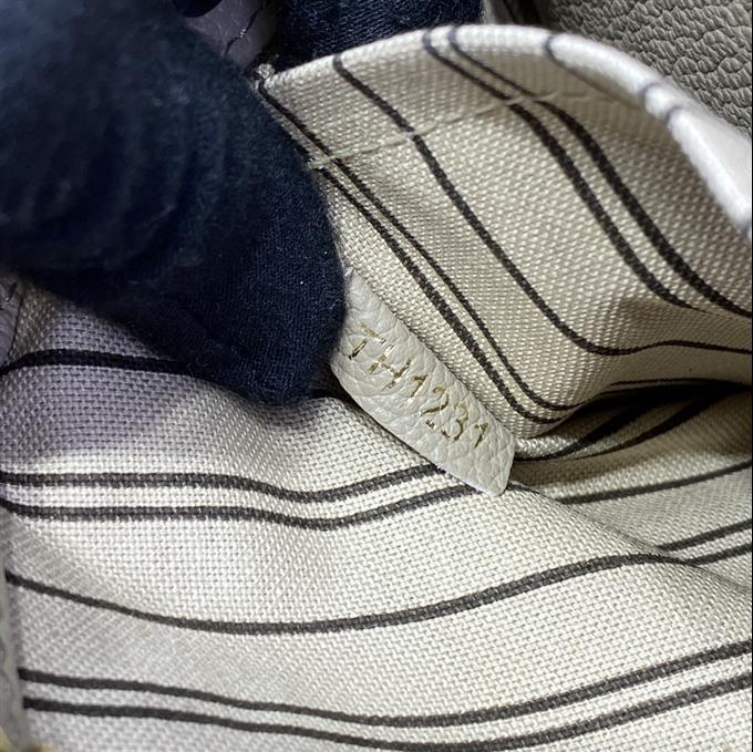 2025224M41053222425470