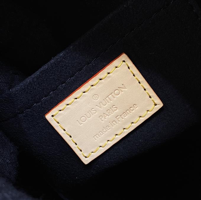 2025224M43587223647764