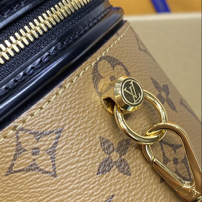 2025224M43986223647810