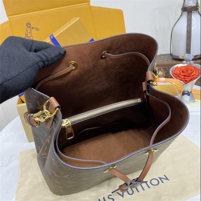 2025224M44887223649711