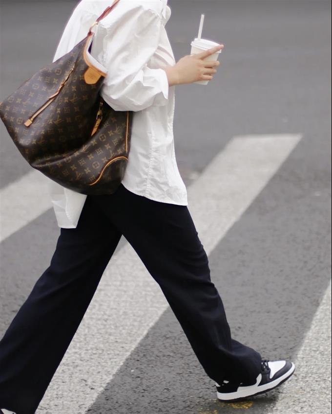 2025224M403541542455