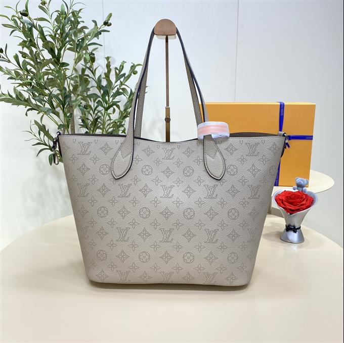 2025224M21851224115932