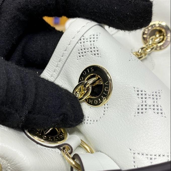 2025224M11283224048227