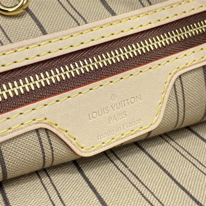 2025224M501561541988