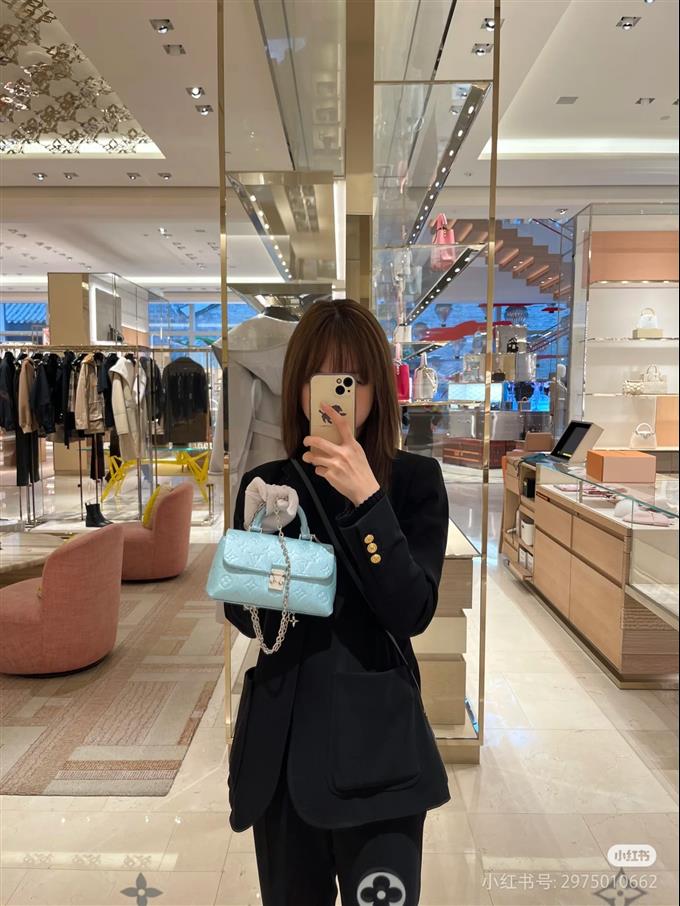 2025224M1221121351945