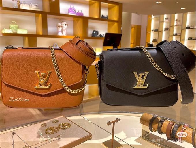 2025224M22735221952525