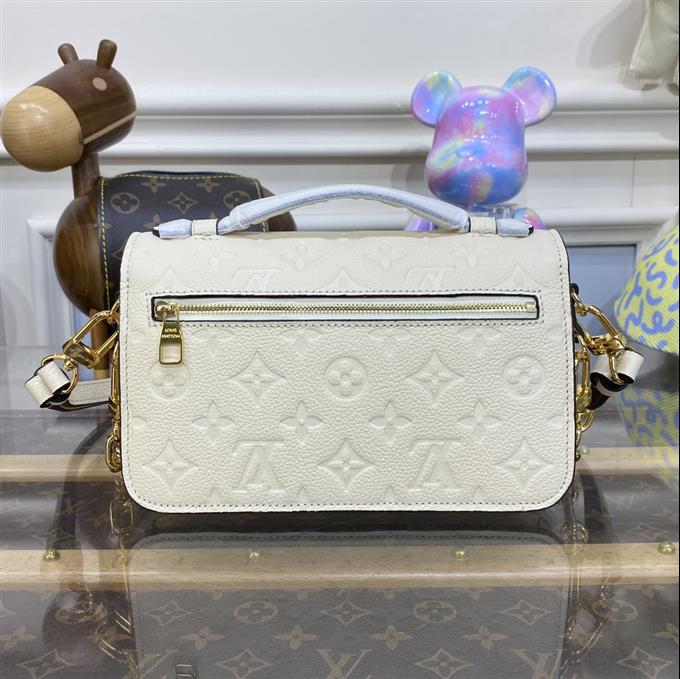 2025224M23940212057811