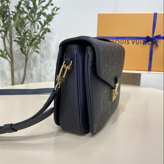 2025224M44881221952931