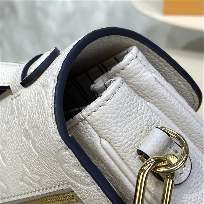 2025224M44881221953132