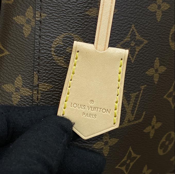 2025224M41056215240672