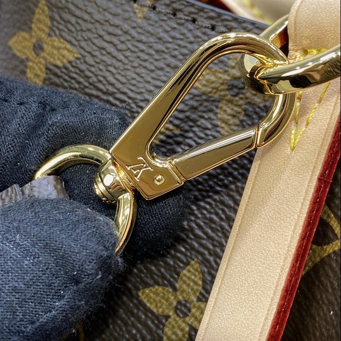 2025224M41067215240813