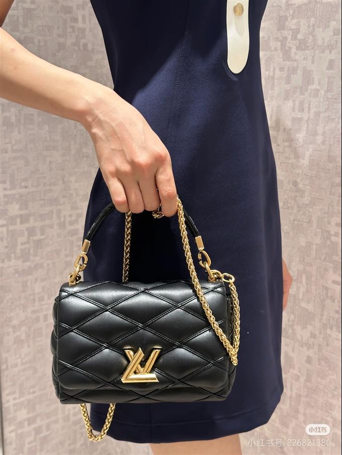 2025224M1200411292369