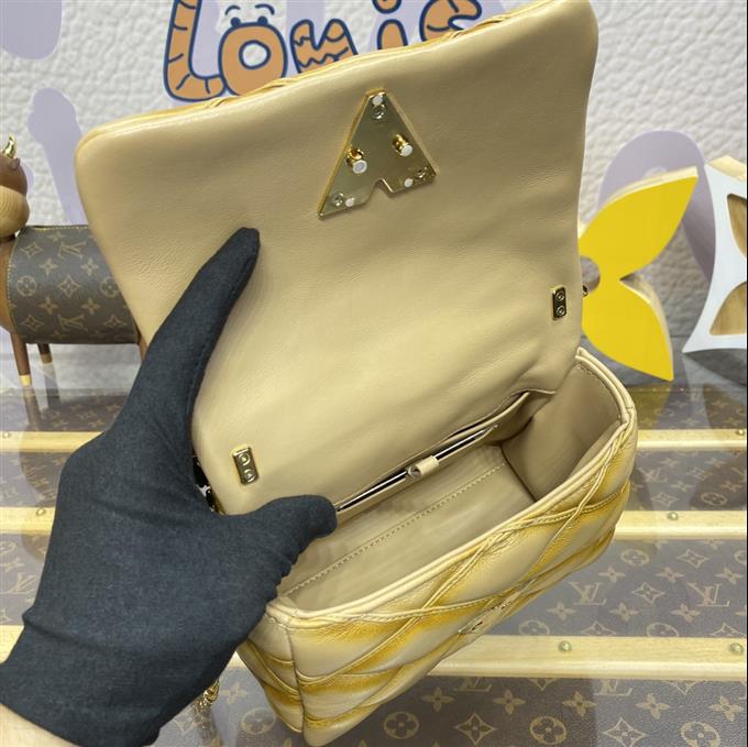 2025224M1233211290409